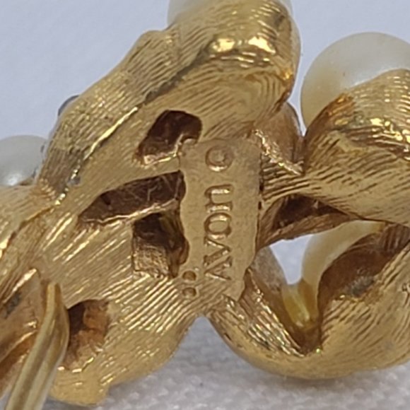 Vintage Avon Ring Gold Tone Faux Pearl - Picture 6 of 9